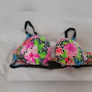 Victoria Secret 34 B
